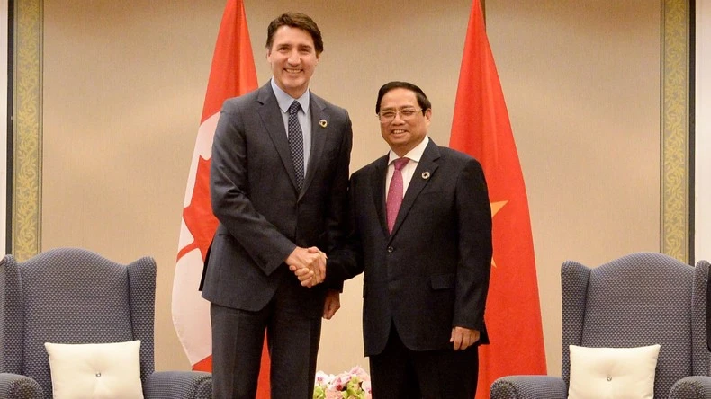 Thủ tướng Phạm Minh Chính gặp Thủ tướng Canada Justin Trudeau.
