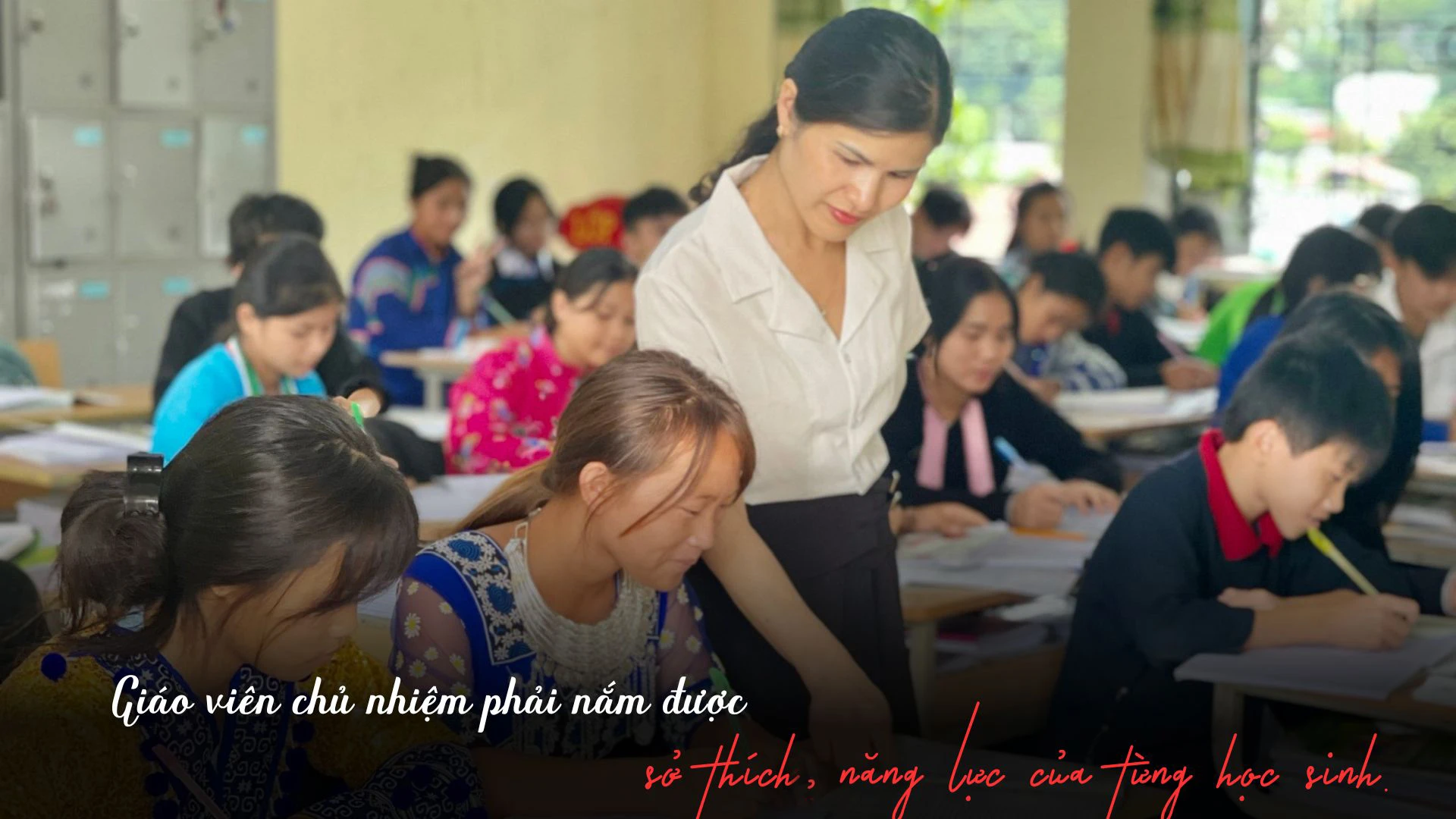 nha-truong-cung-thuong-xuyen-boi-duong-nghiep-vu-cong-tac-chu-nhiem-tao-dieu-kien-de-giao-vien-the-hien-nang-luc-hoc-tap-trao-doi-kinh-nghiem-hoan-thanh-tot-nhiem-vu-kiem-nhiem-chu-nhiem-duoc-giao-5424.jpg