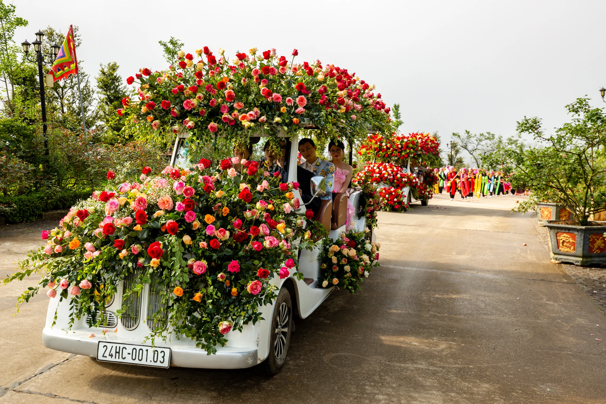 Khai mạc lễ hội hoa hồng Fansipan (35).jpg