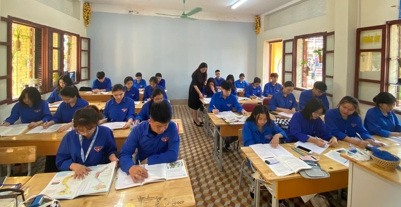 Một giờ học của cô trò Trường THPT DTNT tỉnh Lạng Sơn.