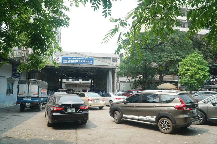 Hiện xe thuộc diện miễn kiểm định lần đầu không mất bất kỳ khoản phí nào.