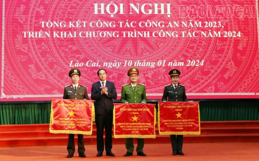 4-832-9289.jpg