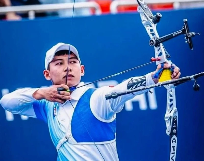 Cung thủ Quốc Phong đã giành vé chính thức tham dự Olympic Paris 2024.