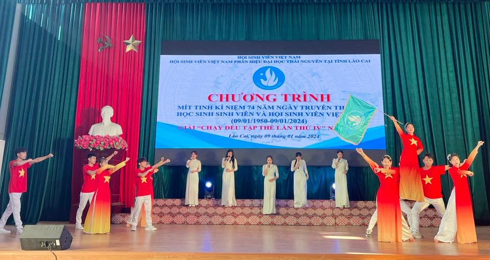 van-nghe-chao-mung-91-7114.jpg