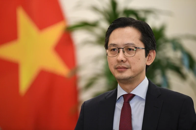 Thứ trưởng Ngoại giao Đỗ Hùng Việt.