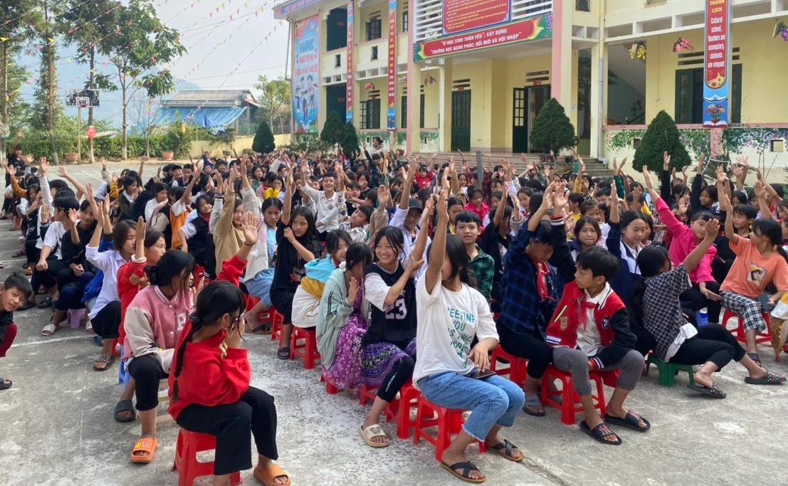 100% các em học sinh đồng tình với các nội dung truyền thông.jpg