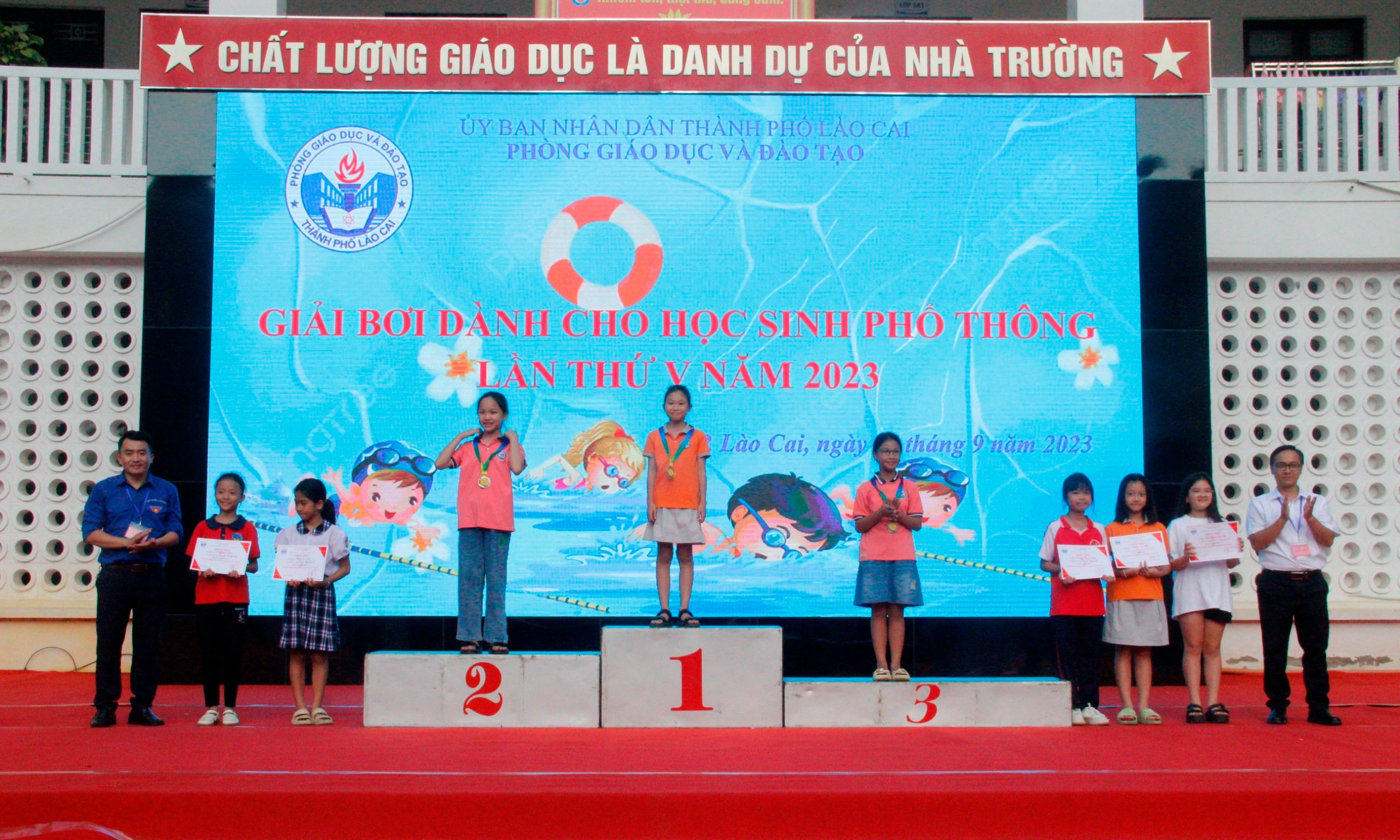 z4726246279817_1dcee0295206162b3167d68cc05e0408.jpg