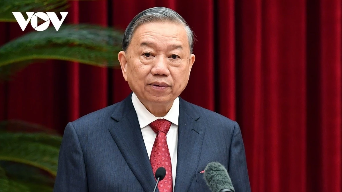 mediavovvn-sites-default-files-styles-large-watermark-public-2025-12-tong-bi-thu-phat-bieu-be-mac-hoi-nghi-trung-uong-153.jpg