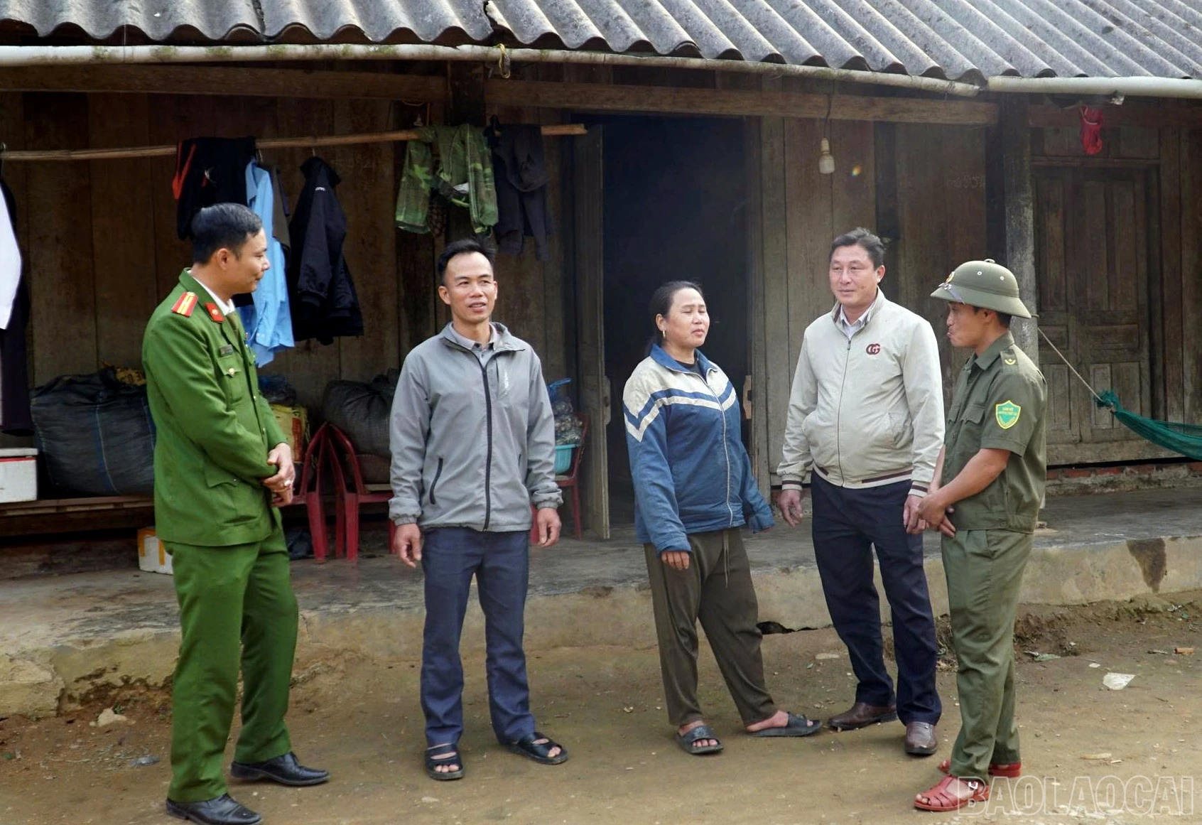 baolaocai-br_eb43d5cf252eab70f23f.jpg