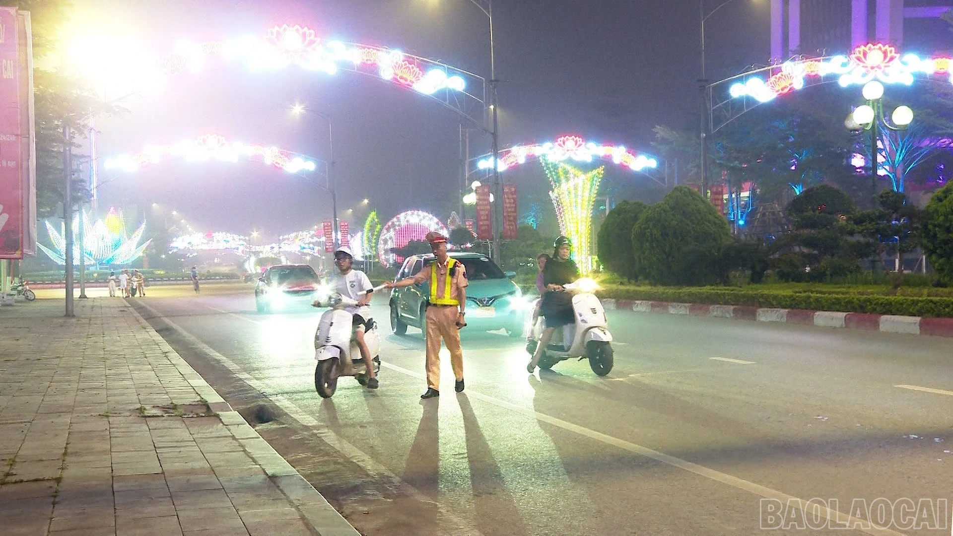 baolaocai-br_z7746010456296-29be3313d8f2105e7a6fc7d4bd2637e1.jpg