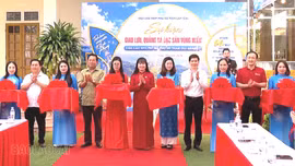 Hơn 20 gian hàng quảng bá đặc sản vùng miền của Lào Cai
