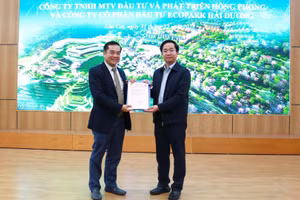 Lào Cai trao giấy chứng nhận quyền sử dụng đất trong vòng 24 giờ, ngay sau khi nhà đầu tư hoàn thành nghĩa vụ tài chính