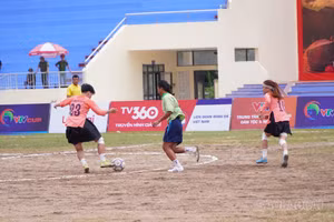 Thắng Ea Păl (Đắk Lắk) với cách biệt 3 bàn, Lâm Bình (Tuyên Quang) giành quyền vào bán kết