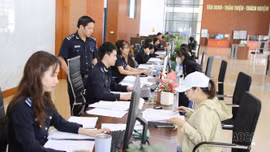 Hải quan Cửa khẩu Quốc tế Lào Cai thu ngân sách đạt gần 1.122 tỷ đồng
