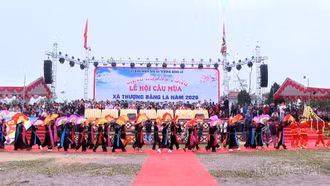 Sôi nổi lễ hội Cầu mùa xã Thượng Bằng La