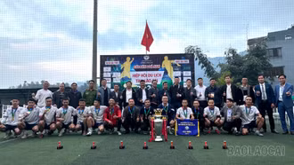 Đội bóng Sapa Lodge vô địch Giải bóng đá nam Hiệp hội Du lịch tỉnh Lào Cai năm 2024