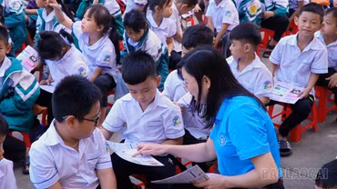Hơn 700 học sinh tại Quy Mông được tuyên truyền chính sách bảo hiểm y tế
