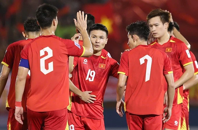 Quang Hải, Hai Long không thể lên ĐT Việt Nam vì chấn thương.
