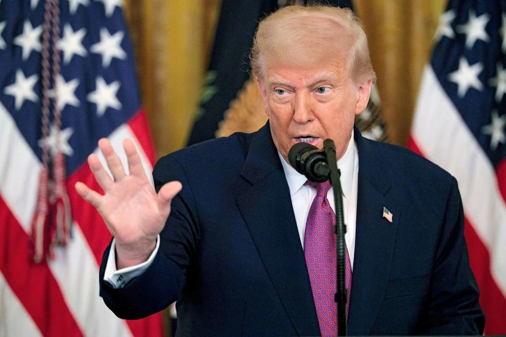 9-7trumpthue.jpg