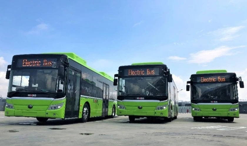 Xe buýt điện là một trong những giải pháp giao thông công cộng xanh và bền vững tại Singapore.