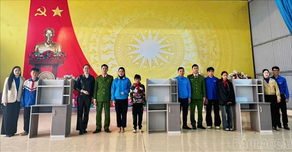 br-z7383623871522-3f78cb0749c76010b32a822151e8ad60.jpg