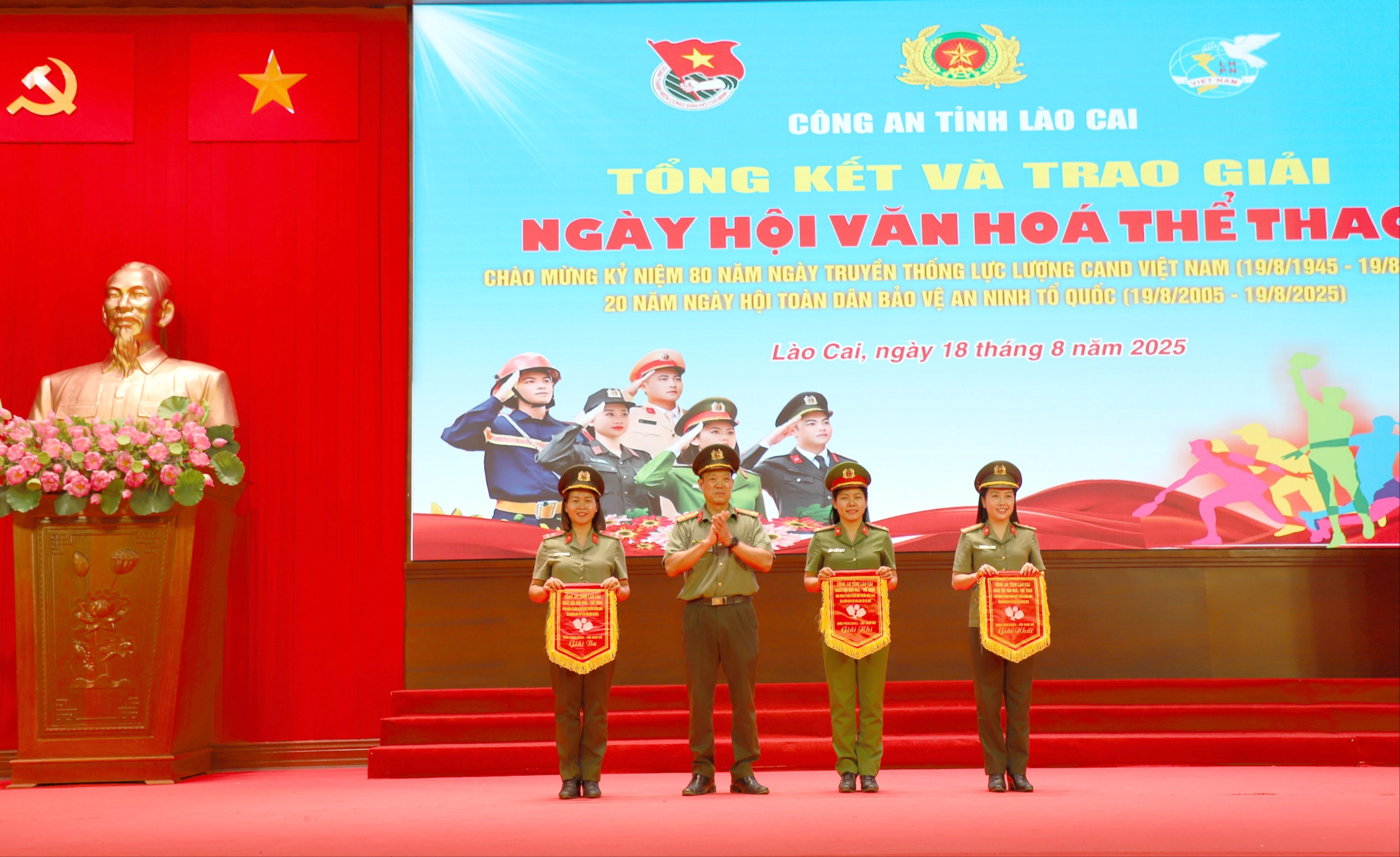 anh13-5853.jpg