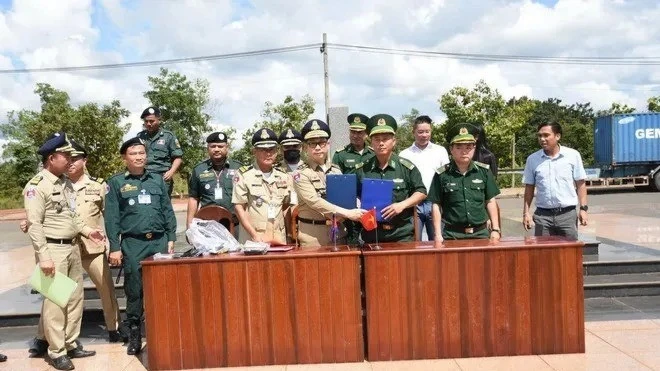 vn-cam-6968.jpg