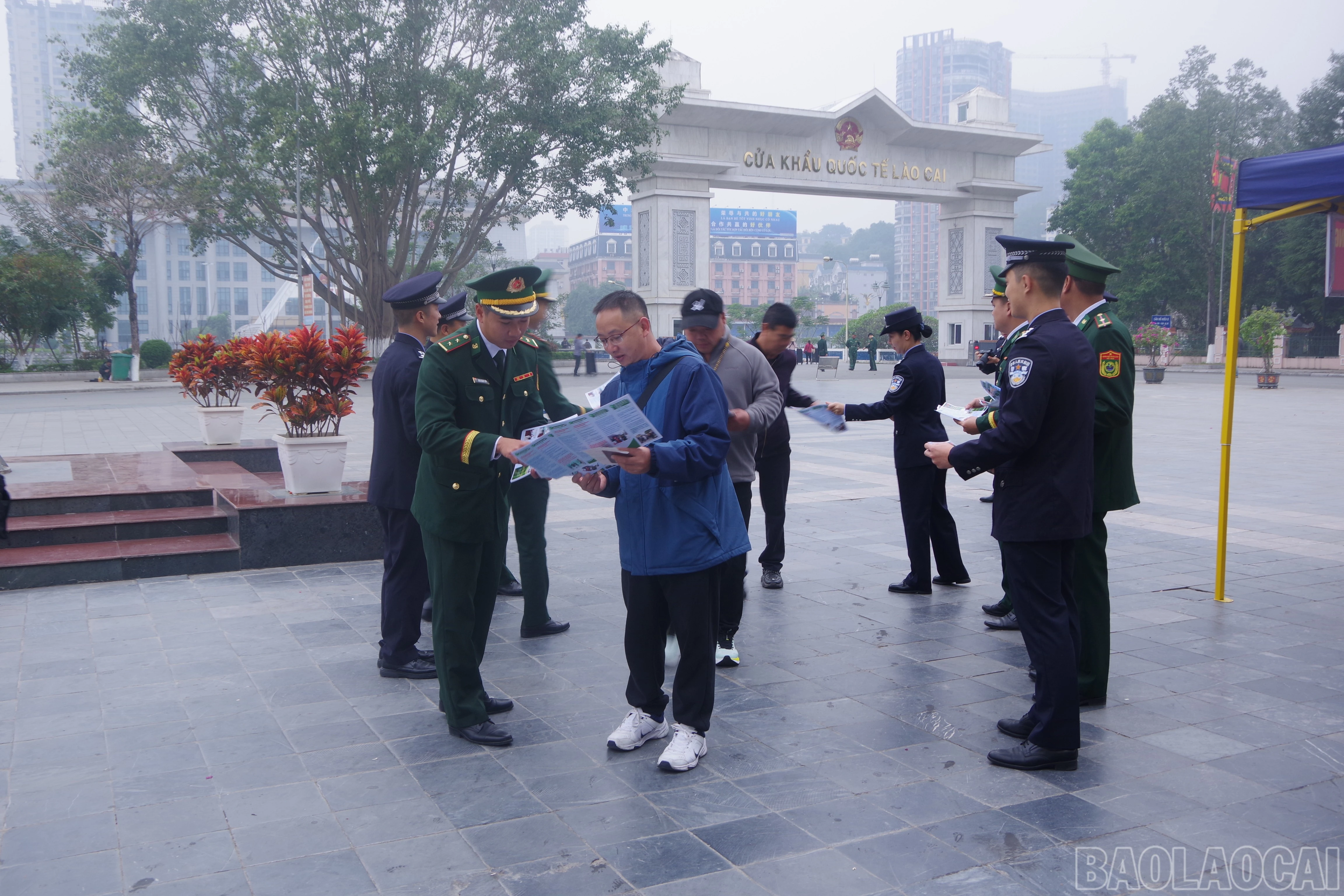baolaocai-br_tuyentruyen-1.jpg