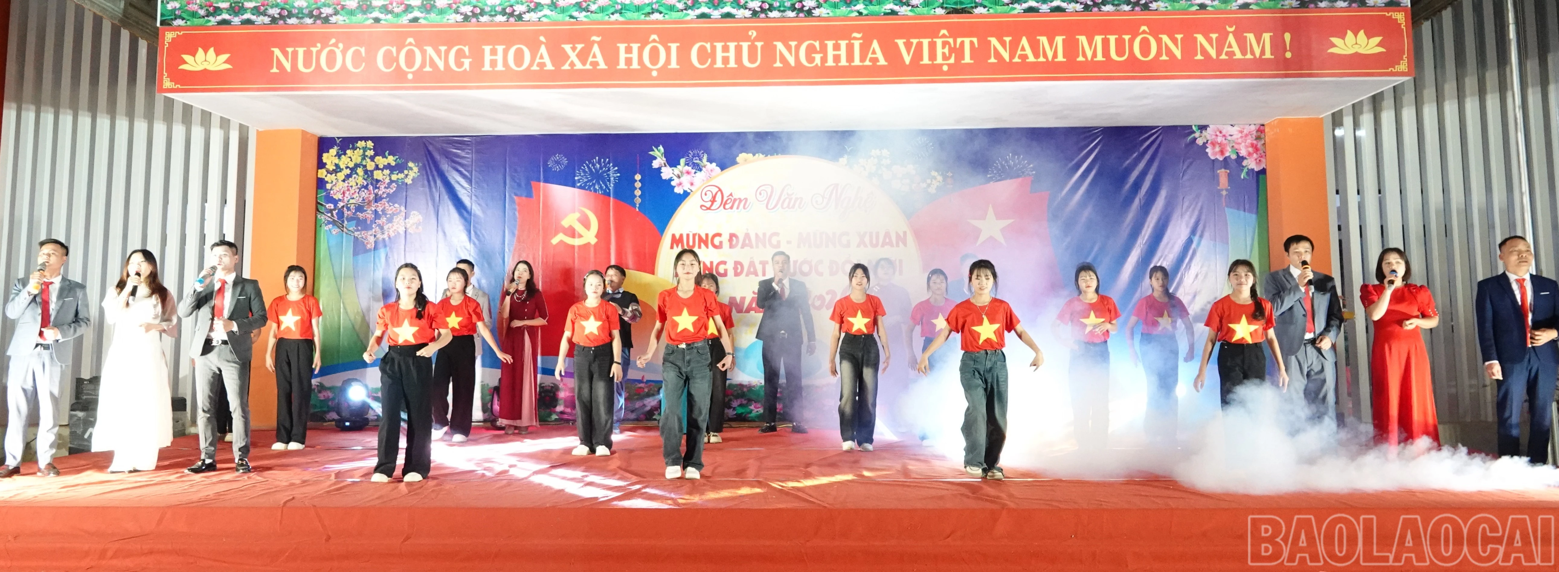 baolaocai-br_cac-tiet-muc-van-nghe-mung-dang-mung-xuan-xa-khao-mang-3.jpg