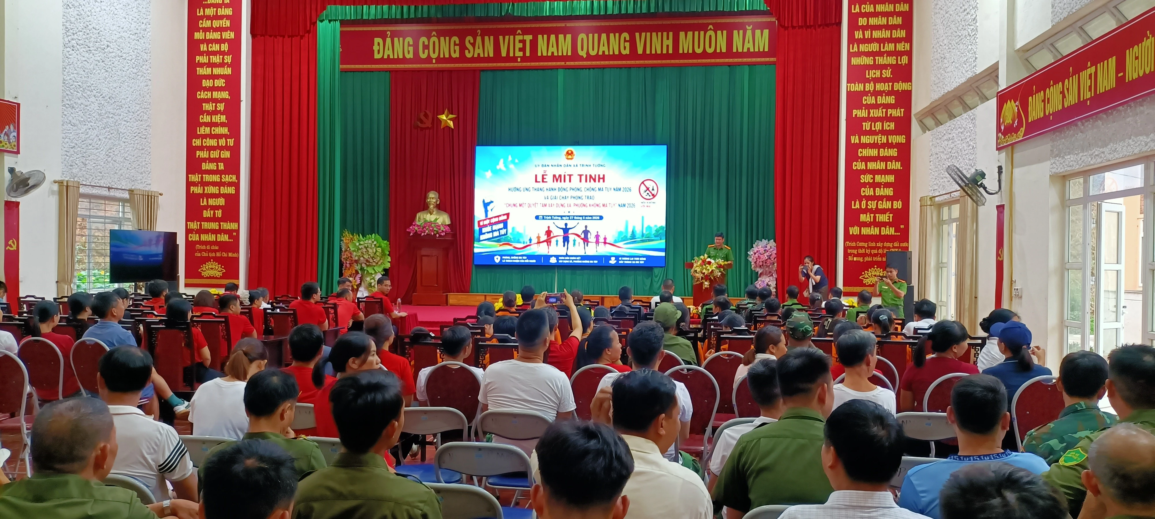 4-quang-canh-buoi-le.jpg