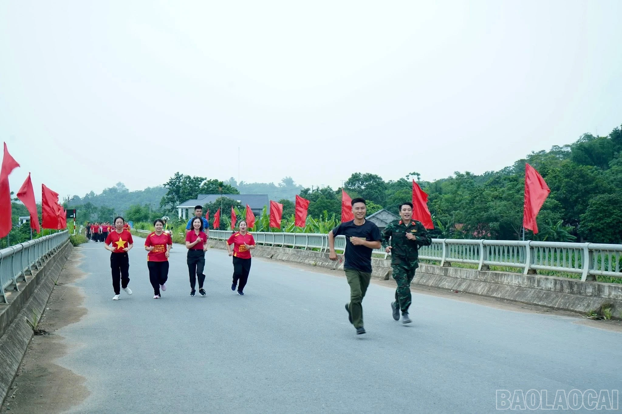 baolaocai-br_chay-2.jpg