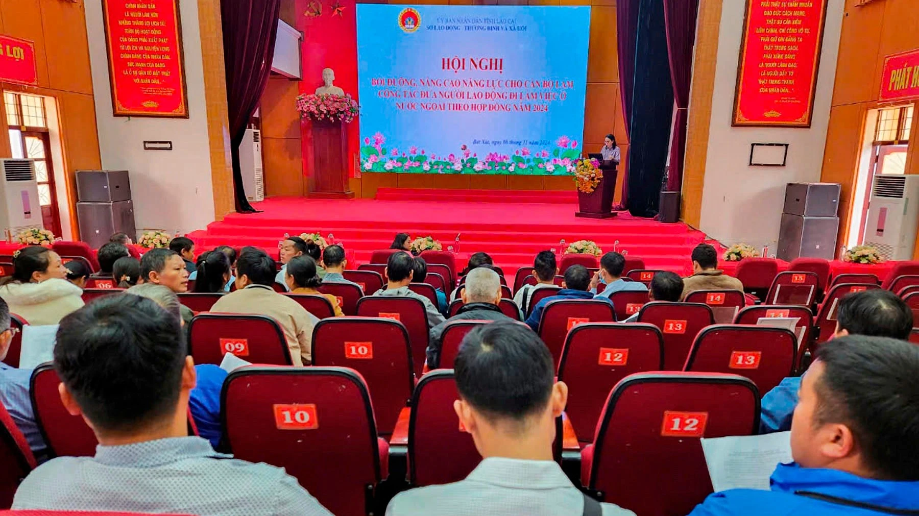 quang-canh-hoi-nghi-1-6299.jpg