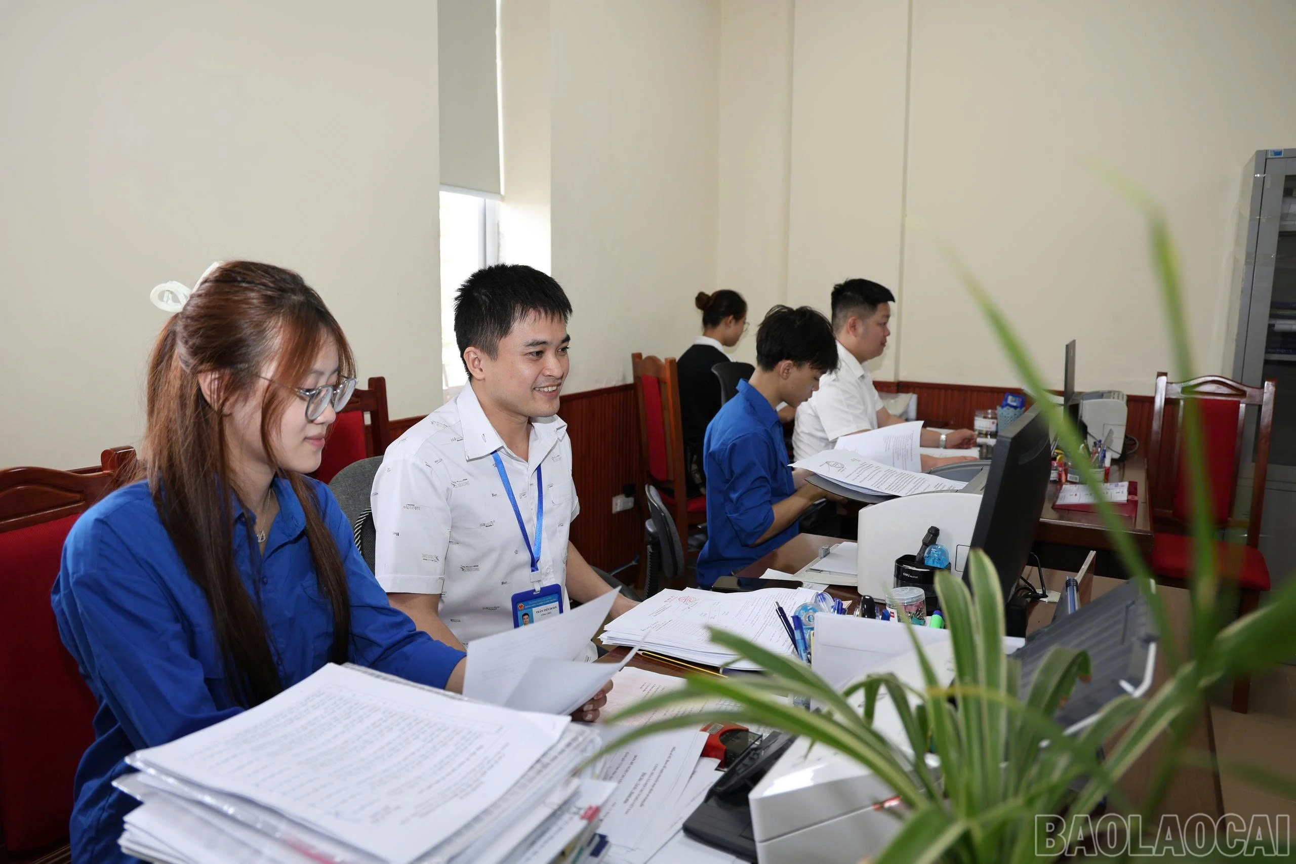 baolaocai-br_anh-4-sv-ho-tro-so-hoa-du-lieu-dat-dai.jpg