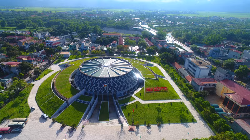 bảo tàng.jpg