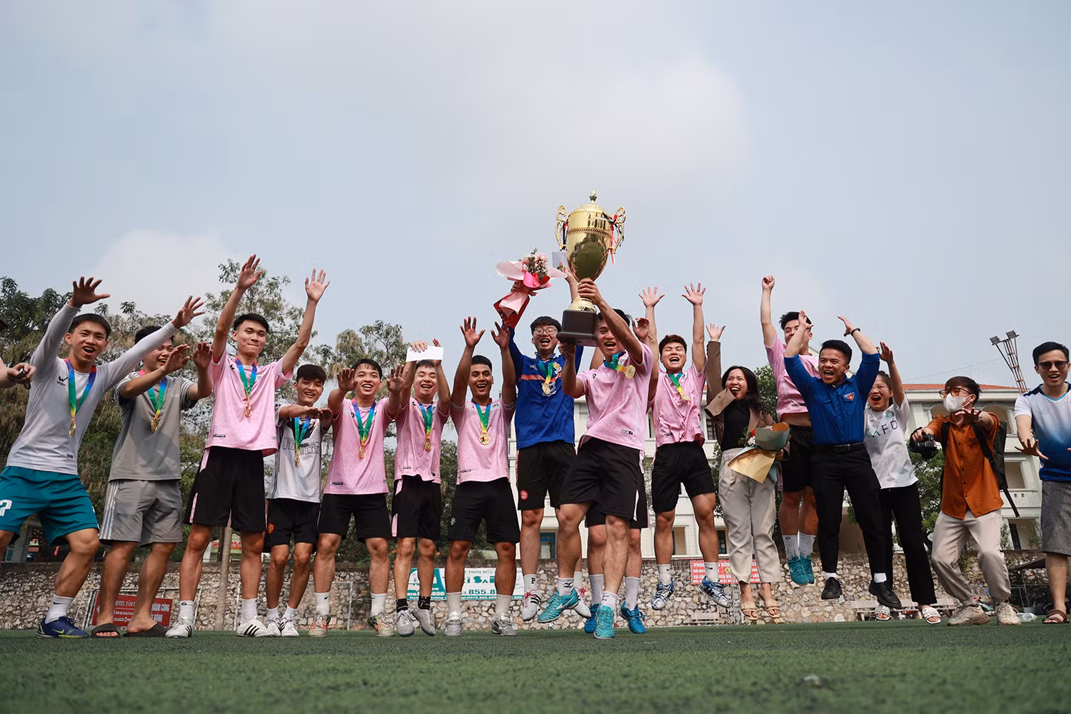 Phân hiệu Đại học Thái Nguyên tại Lào Cai vô địch Giải bóng đá Đoàn Khối Cơ quan – Doanh nghiệp tỉnh