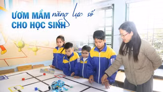 Ươm mầm năng lực số cho học sinh