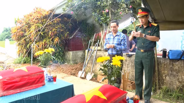 Lào Cai: Cất bốc thêm 4 hài cốt liệt sĩ chưa xác định được danh tính