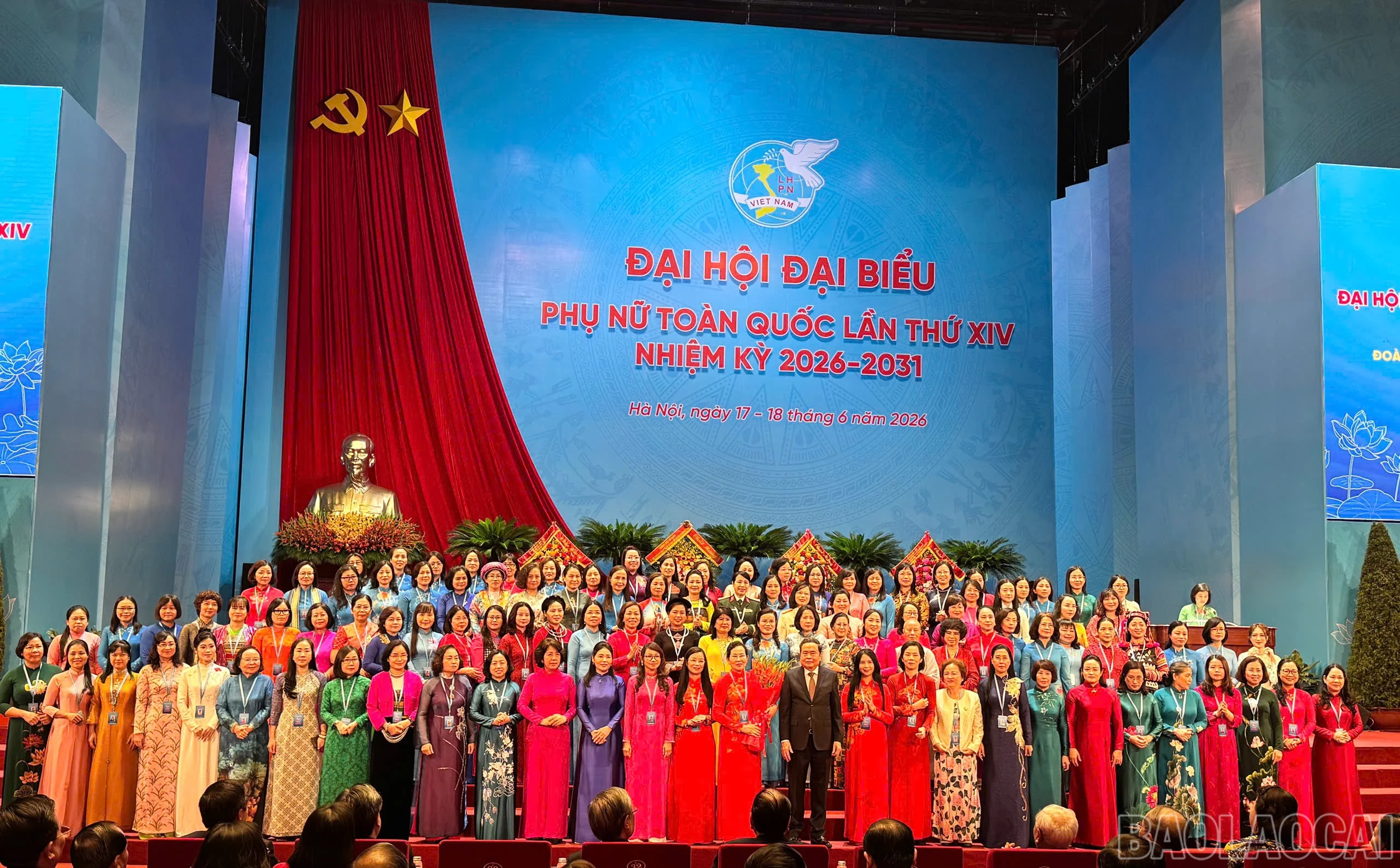 baolaocai-br_z7949180910372-5dea701e5a45f789c5bae2e97b818e56.jpg