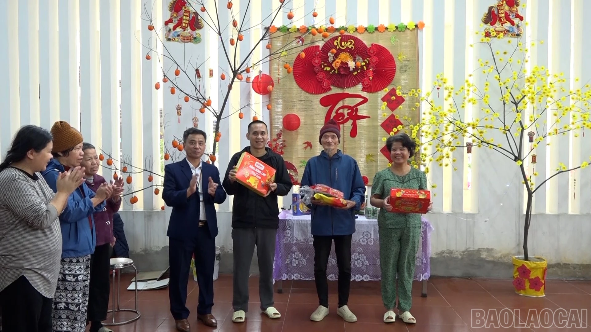 baolaocai-br_mong-2-tet-1.jpg