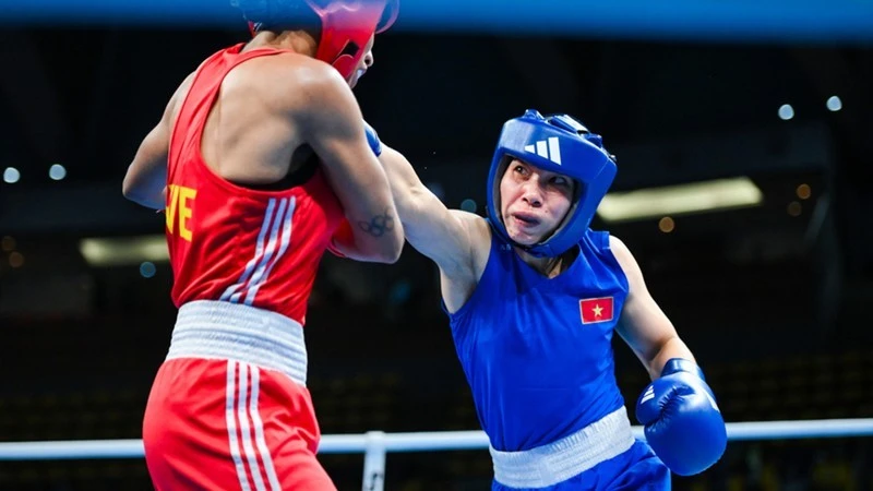 Võ sĩ Hà Thị Linh thi đấu tại Olympic Paris 2024.
