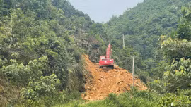 Xã Tân Hợp: Khắc phục sạt lở, mở đường tránh dự kiến ngày 23/9 thông tuyến tạm thời