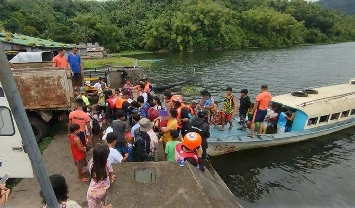 philippines-17626474531432052423.jpg