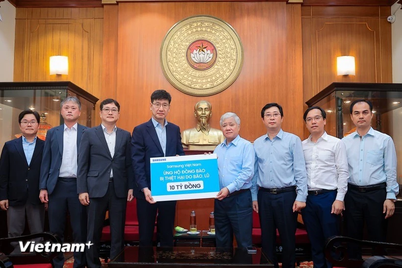 vnp-samsung-ung-ho-bao-lu.jpg