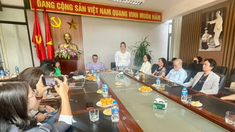 Hội Nghệ sĩ Múa Việt Nam tổ chức công bố chương trình quảng bá vũ điệu đại chúng “Tay trong tay – Hand in hand”.