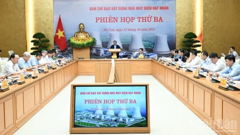 Quang cảnh phiên họp.