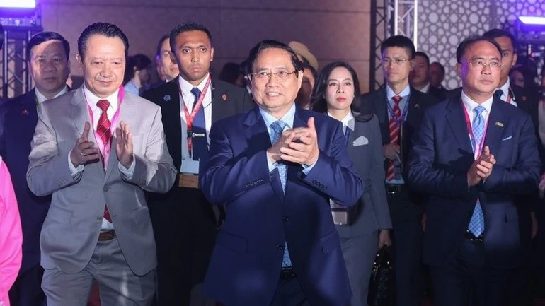 Thủ tướng Chính phủ Phạm Minh Chính tới dự Phiên đối thoại cấp cao trong khuôn khổ Hội nghị Thượng đỉnh Kinh doanh và Đầu tư ASEAN (ABIS) 2025.