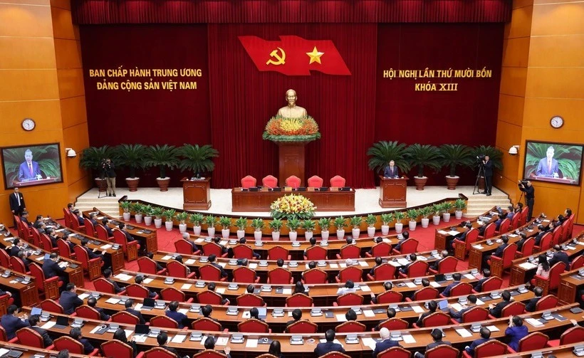 be-mac-hoi-nghi-lan-thu-14-ban-c.jpg
