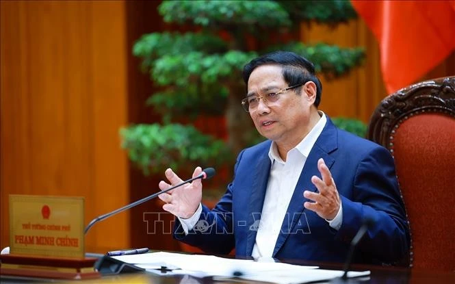 Thủ tướng Phạm Minh Chính làm việc với lãnh đạo Bộ Quốc phòng về phát triển công nghiệp quốc phòng.