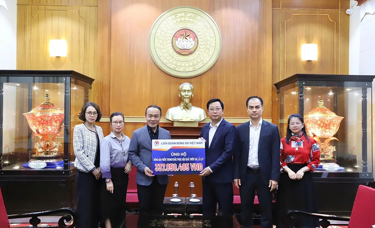 Ông Cao Xuân Thạo tiếp nhận ủng hộ từ Liên đoàn bóng đá Việt Nam.