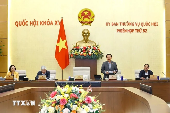 Phó Chủ tịch Quốc hội Nguyễn Khắc Định phát biểu.